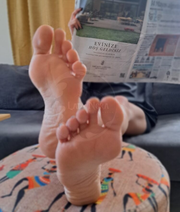 its nora feet 6