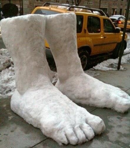 its snow feet