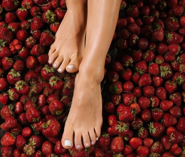 itsstrawberryyy feet 5