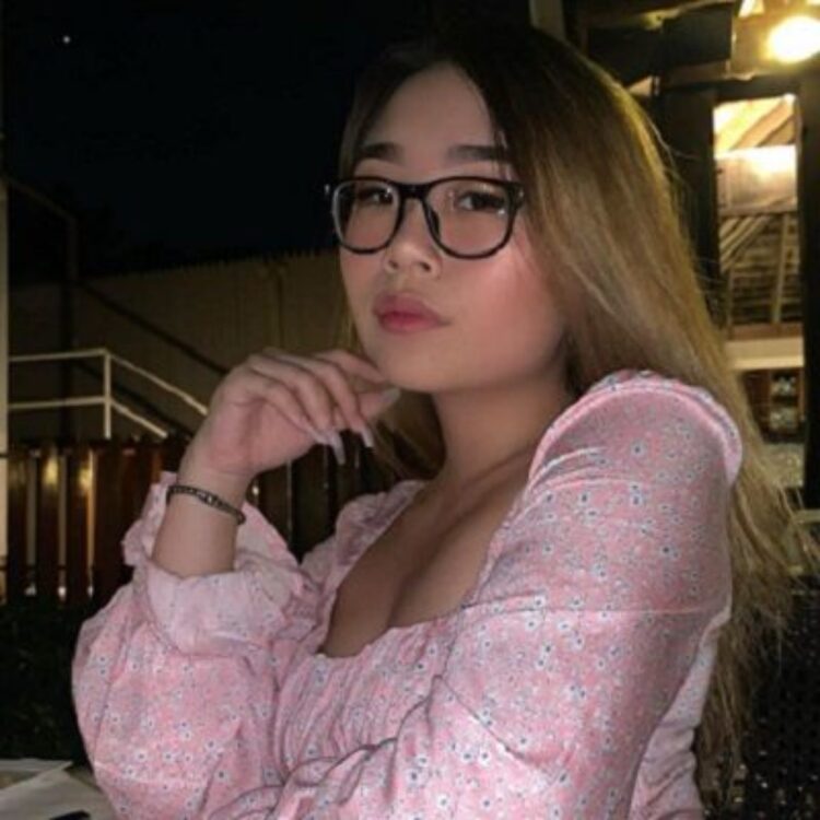 itsyagalirene feet 3