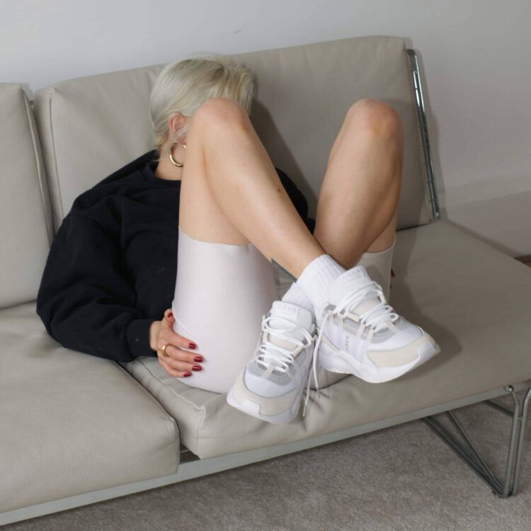 ivania carpio feet 5 scaled