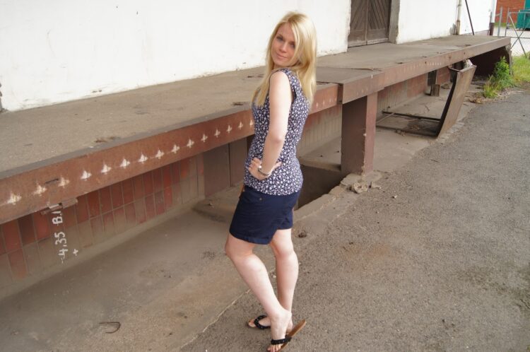 ivonne besier feet 2