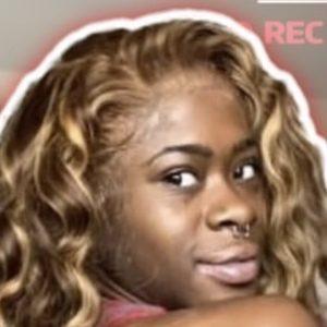 iyona bradshaw feet 5