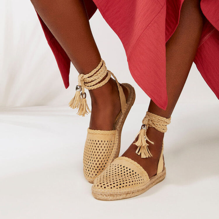 iza warszawska feet 2