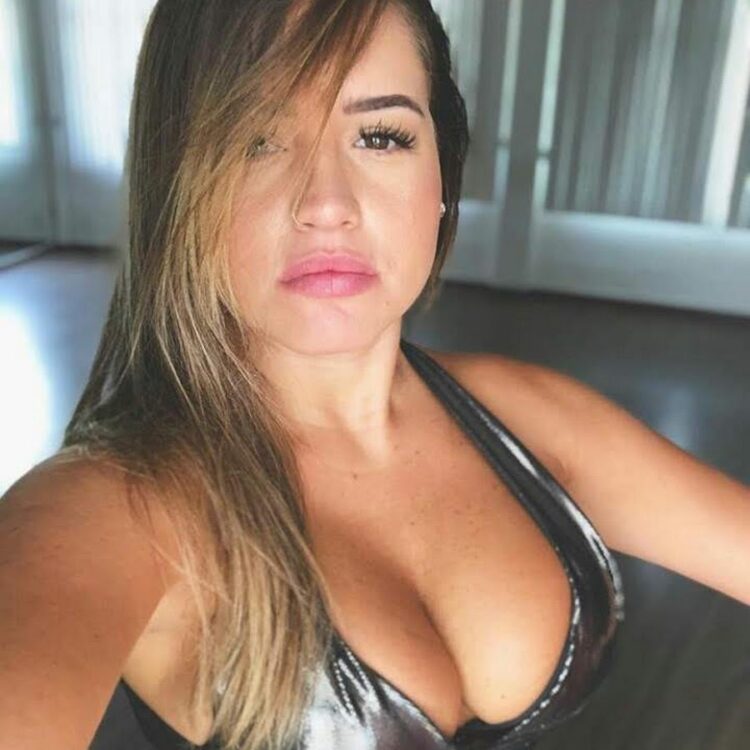 izabela leite lima feet 2