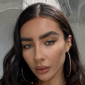 izabella angus feet 4