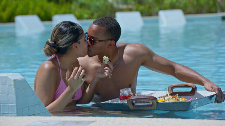 jackelina bonds feet 5 scaled