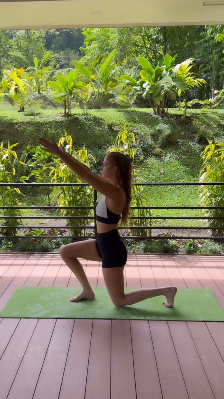 jackie r. jacobson feet 6