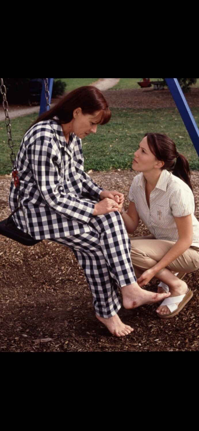 jackie woodburne feet