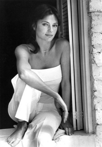 jacqueline bisset feet 5