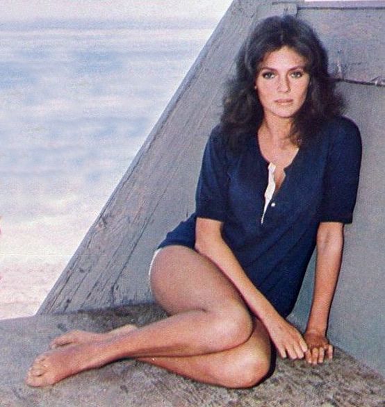 jacqueline bisset feet