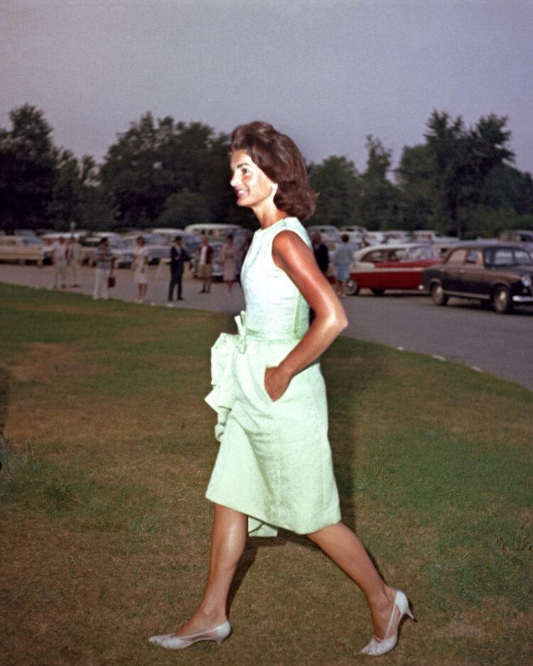 jacqueline kennedy onassis feet 4 scaled