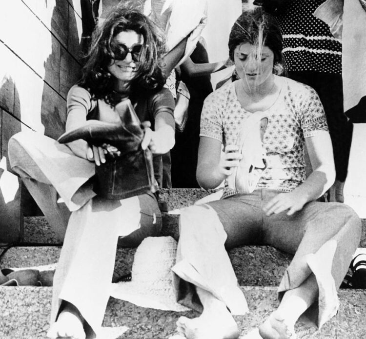 jacqueline kennedy onassis feet 5