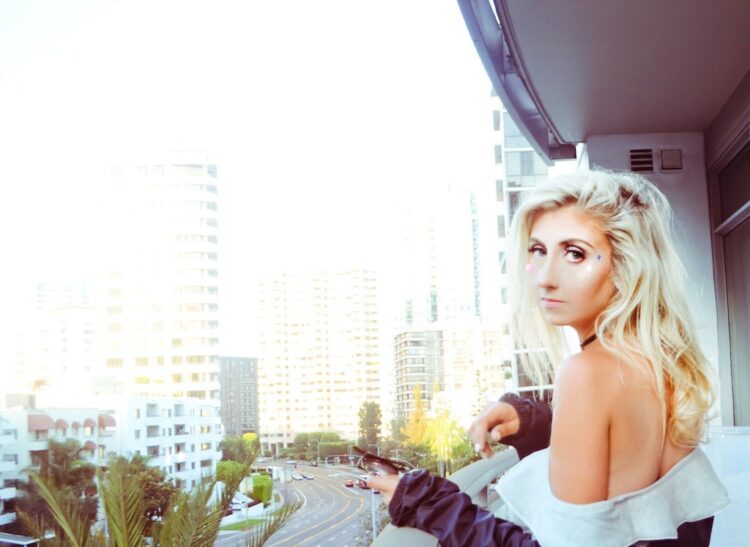 jacqueline rezak feet 6