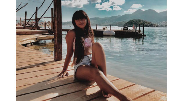 jade hallyday feet 2