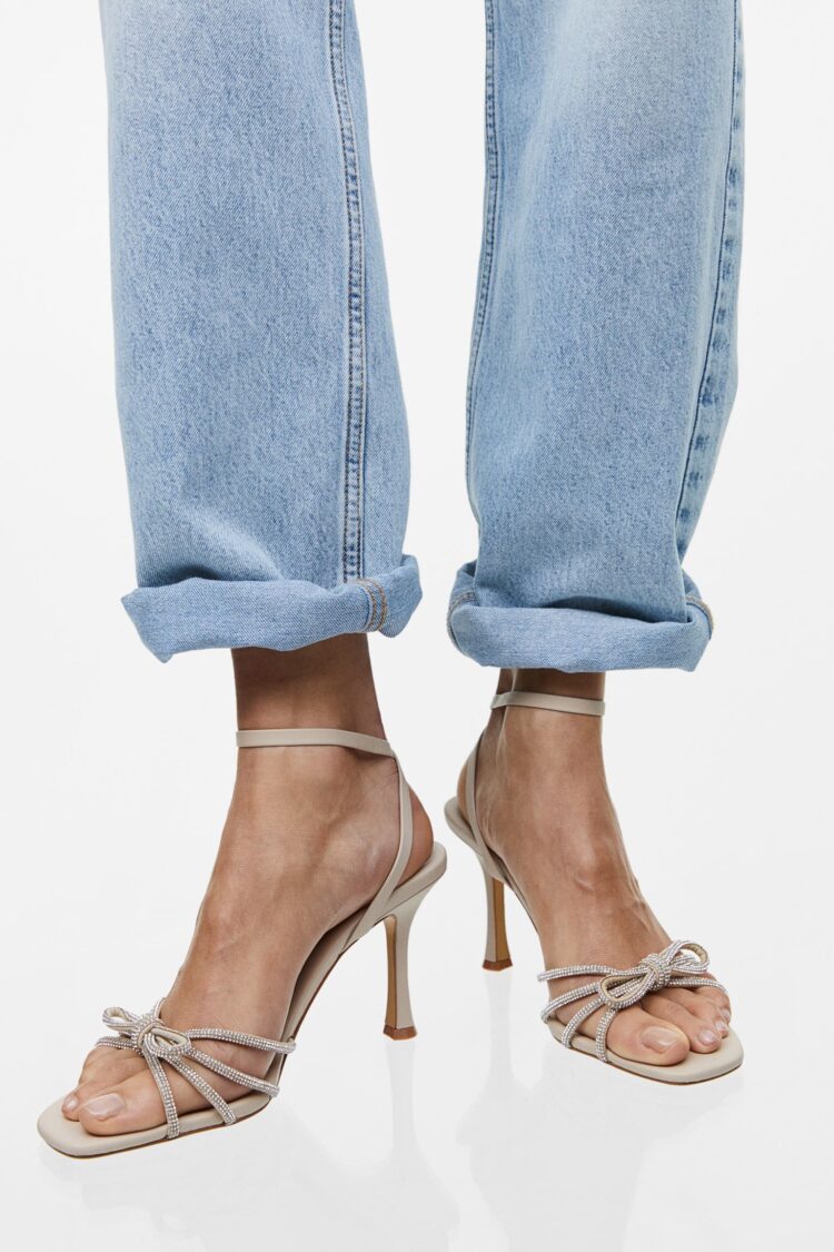 jade nguyen tom feet 5