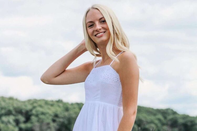 jaidyn lynzee feet 5