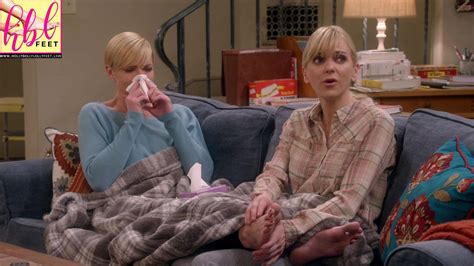 jaime pressly feet 3