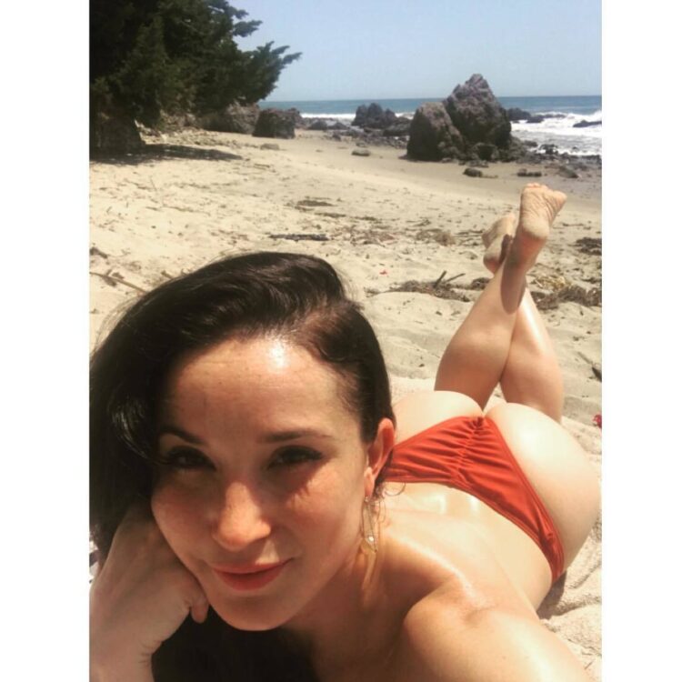 jaimie goodwin feet 2