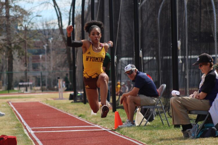 jala henderson feet 3