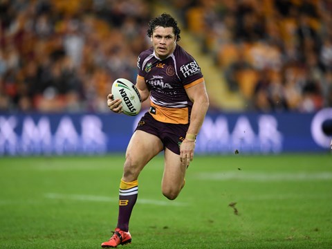 james roberts feet 3