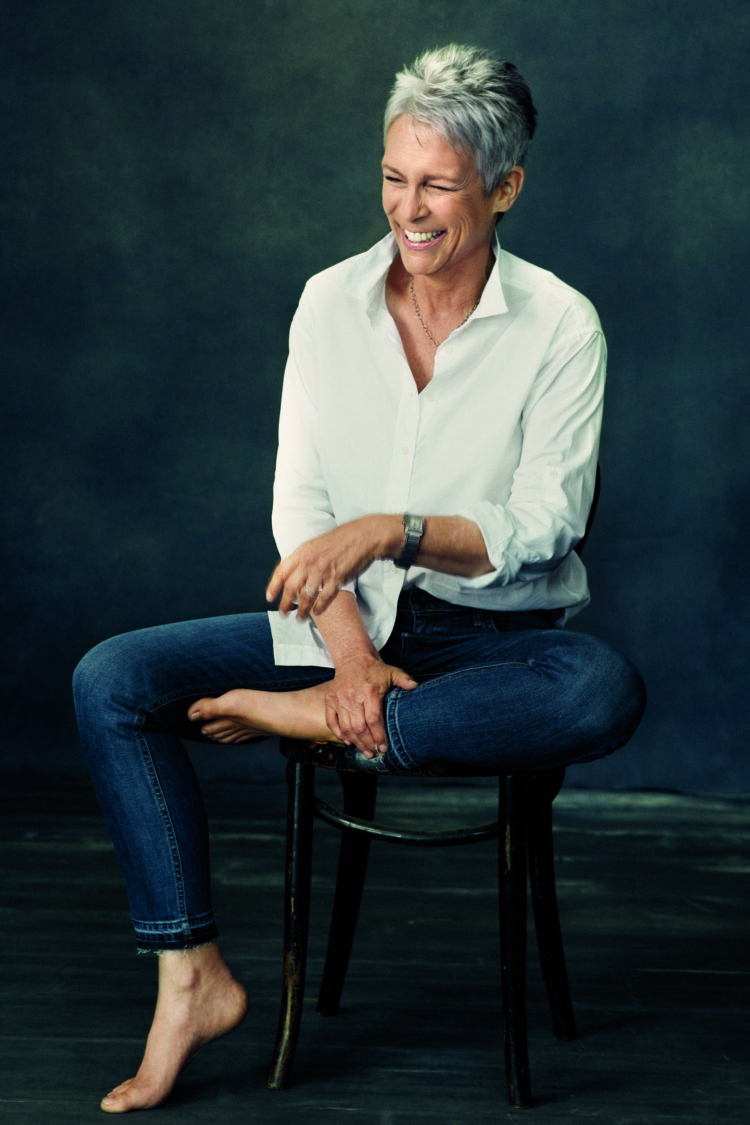 jamie lee curtis feet 5