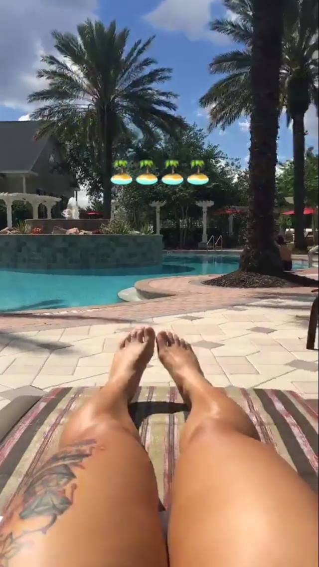 jamie li feet 3