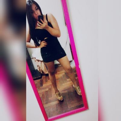 jamileth flores feet 1