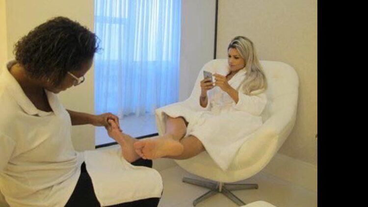 janaina santucci feet 1