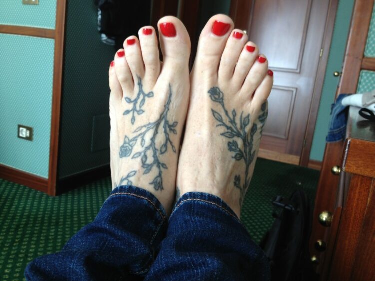jane alexander feet