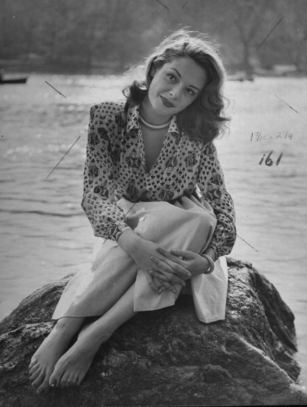 jane greer feet 1