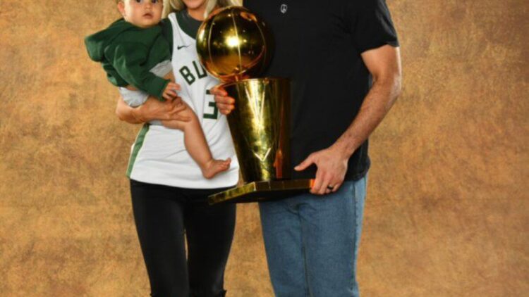 janelle bryant feet 6