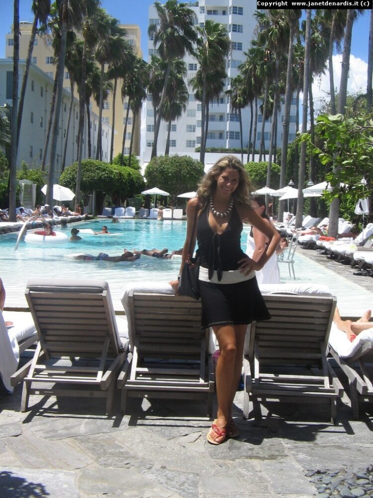 janet de nardis feet 5