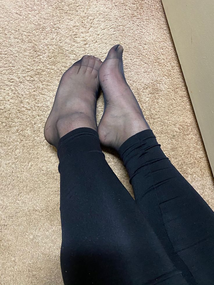 janet kay feet 4