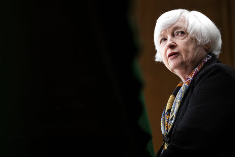 janet yellen feet 5