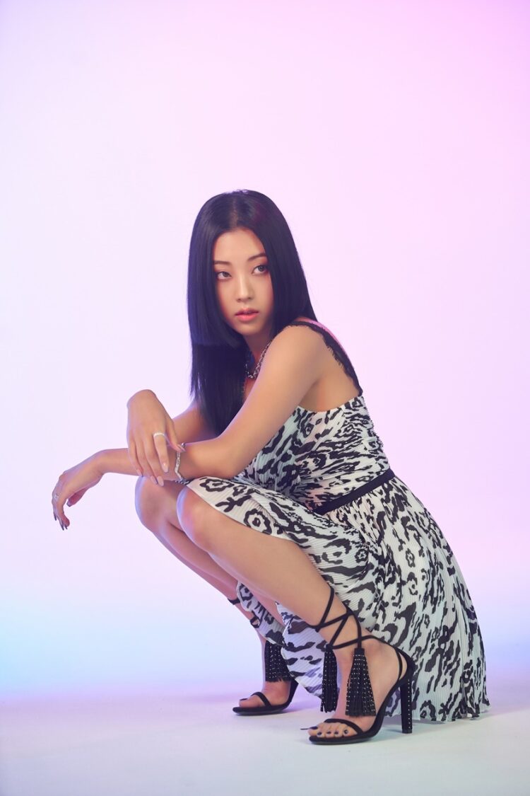 jang seungyeon feet 6