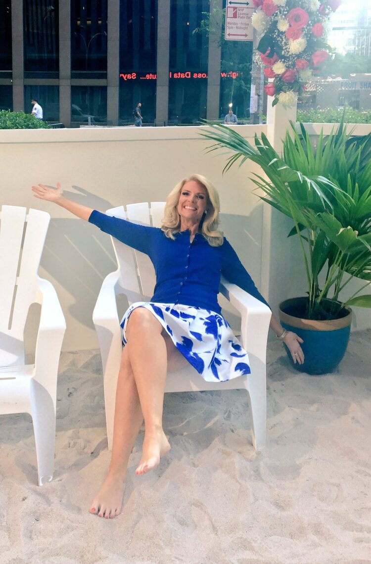 janice dean feet 3