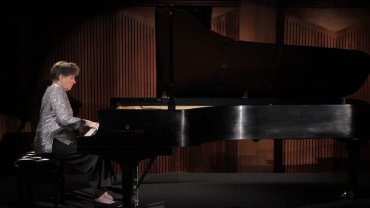 janina fialkowska feet 3