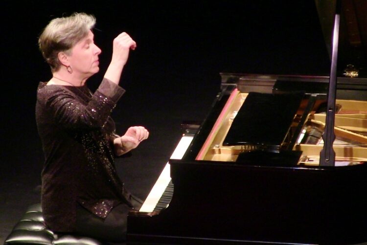 janina fialkowska feet