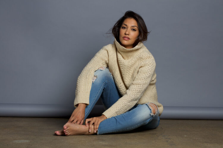 janina gavankar feet 1