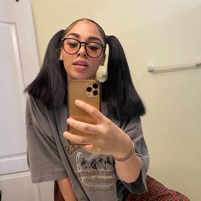 janiya drinnon feet 4