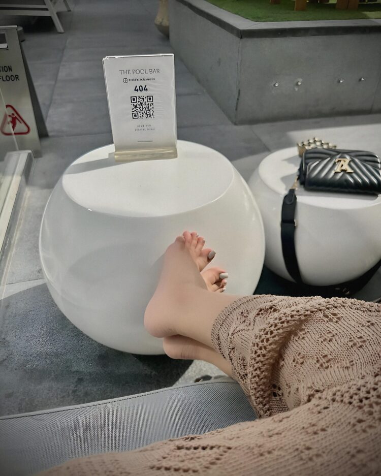 jannat amin khan feet 1 scaled