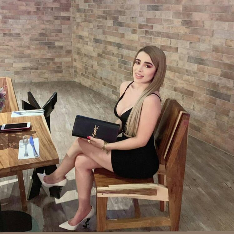 jaritza rodriguez feet 1