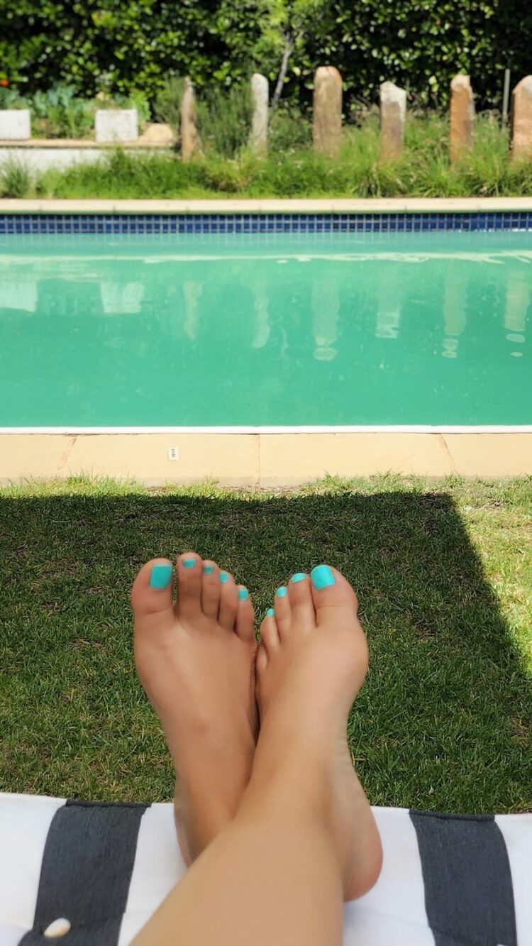 jarline feet 2