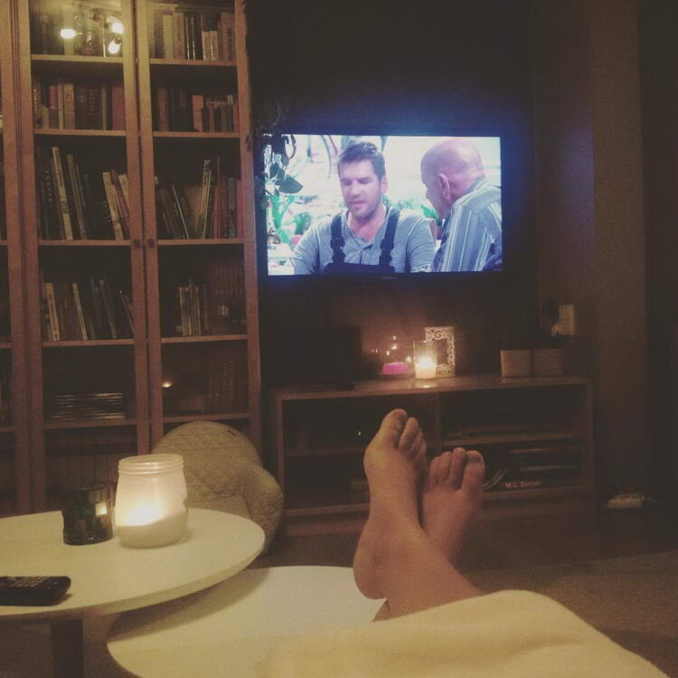 jasmijn van hoof feet 6