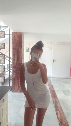 jasmin azizam feet 5