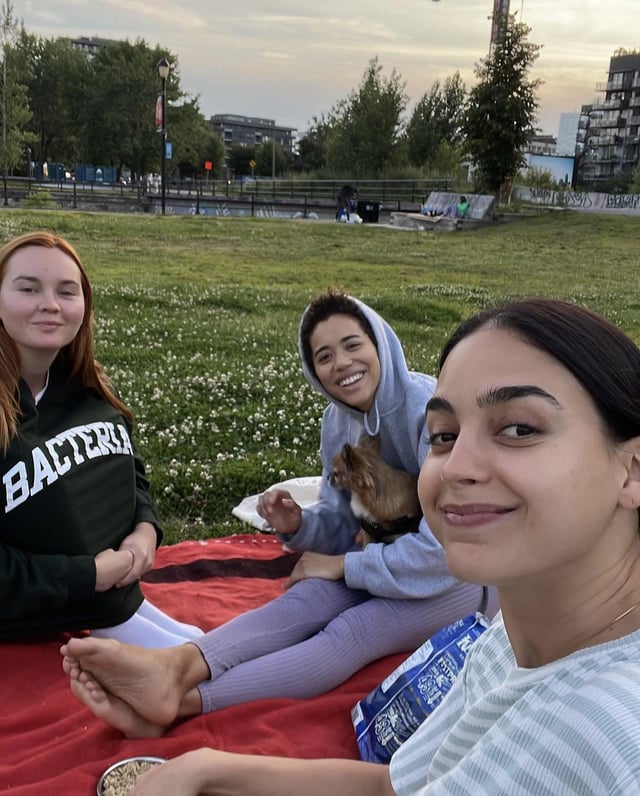 jasmin savoy brown feet 6