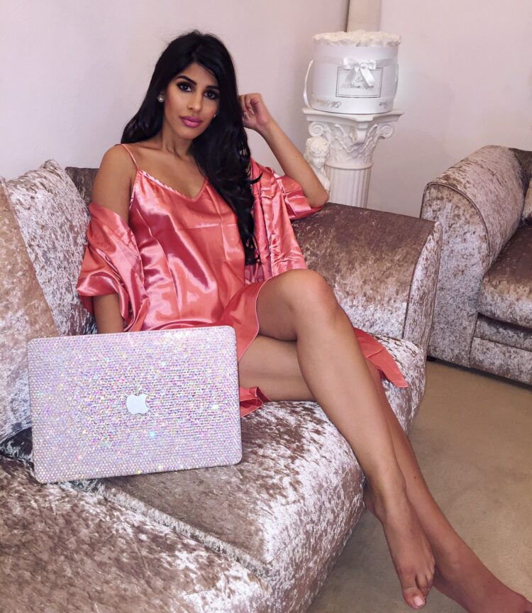 jasmin walia feet