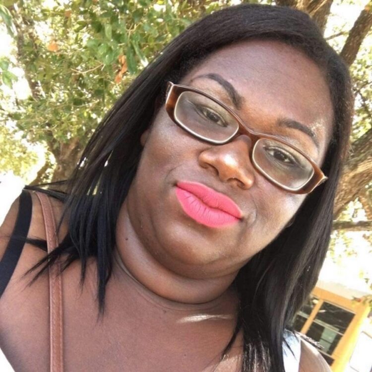 jasmine batts feet 3