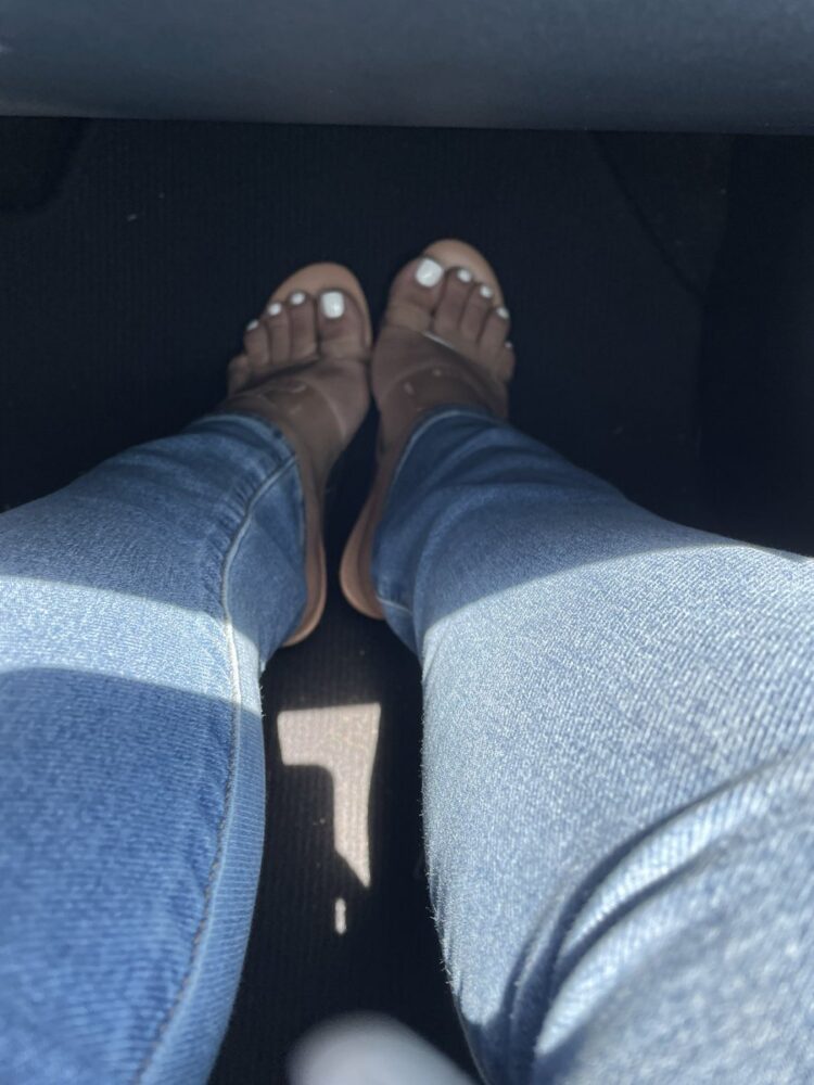 jasmine blu feet